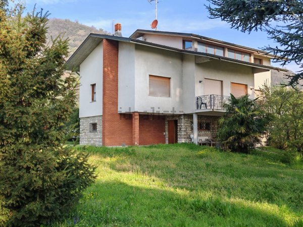 casa indipendente in vendita ad Iseo