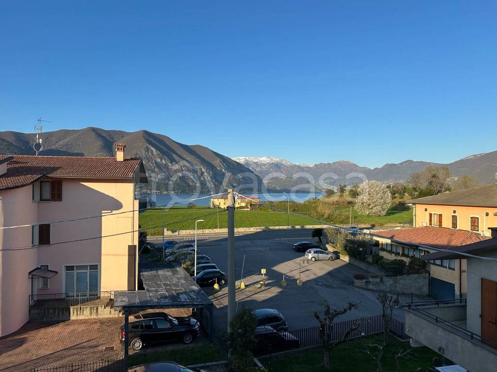 appartamento in vendita ad Iseo