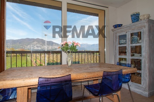 appartamento in vendita ad Iseo in zona Cremignane