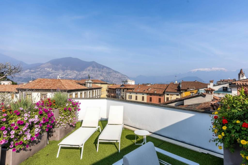 appartamento in vendita ad Iseo in zona Covelo