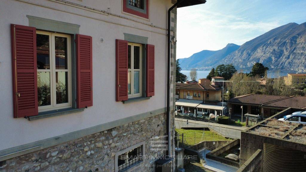 appartamento in vendita ad Iseo in zona Covelo