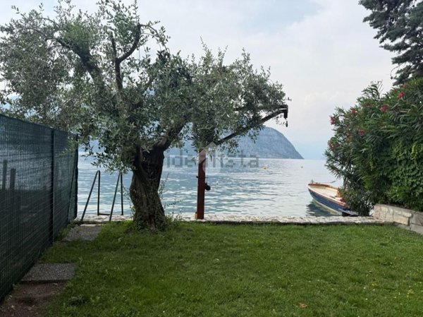 appartamento in vendita ad Iseo in zona Covelo