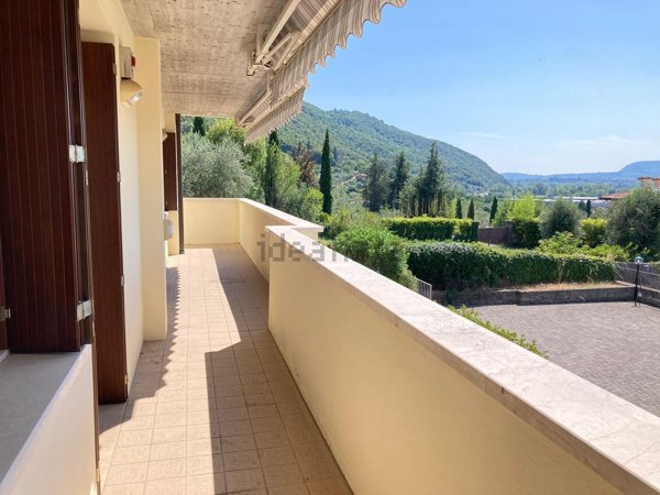 appartamento in vendita ad Iseo in zona Covelo