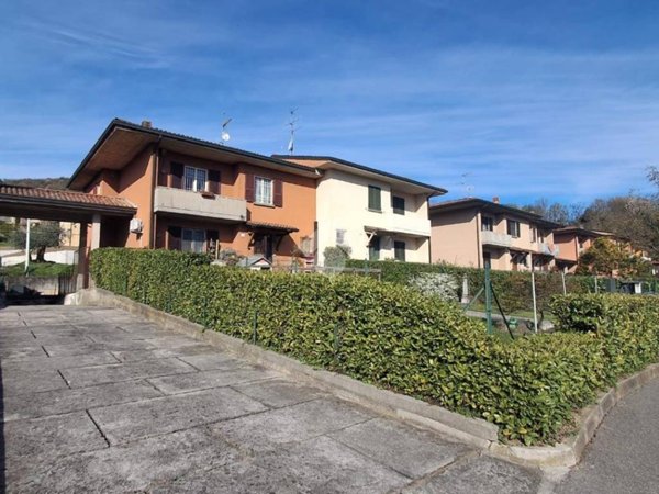 appartamento in vendita ad Iseo in zona Cremignane