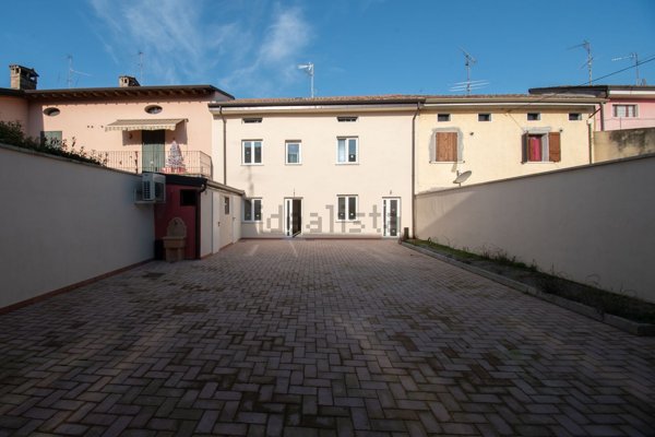 casa indipendente in vendita ad Isorella