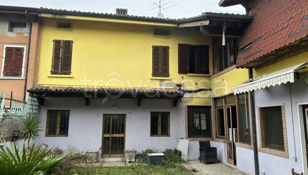 casa indipendente in vendita ad Isorella