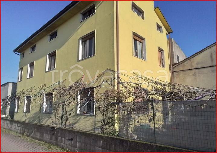 casa indipendente in vendita ad Isorella