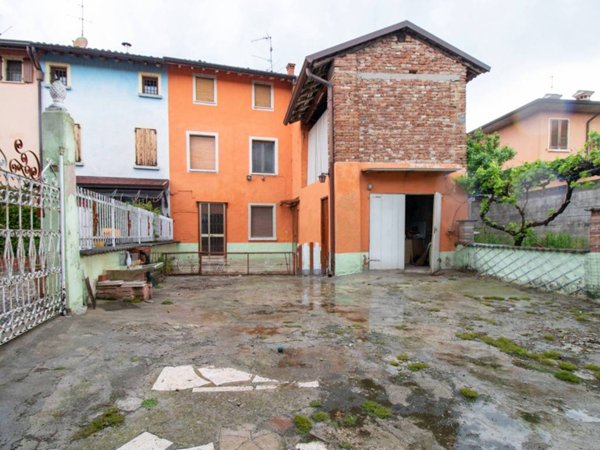 casa indipendente in vendita ad Isorella