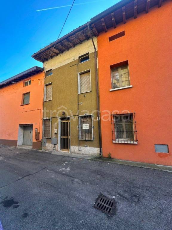 casa indipendente in vendita ad Isorella