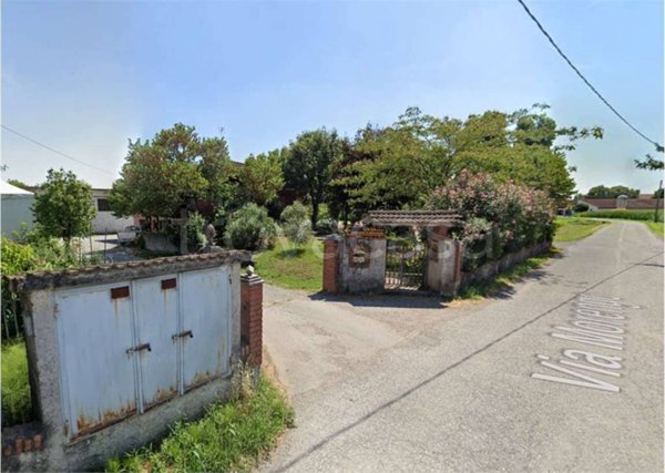 casa indipendente in vendita ad Isorella