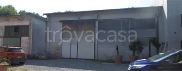 locale commerciale in vendita ad Isorella