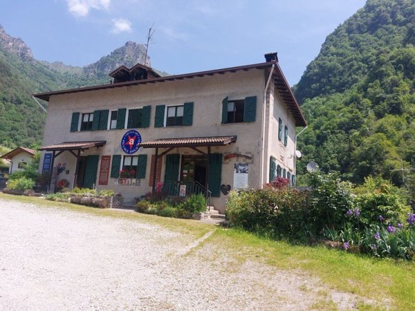 appartamento in vendita a Lavenone