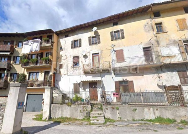 appartamento in vendita a Lavenone