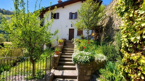 appartamento in vendita a Lavenone in zona Presegno