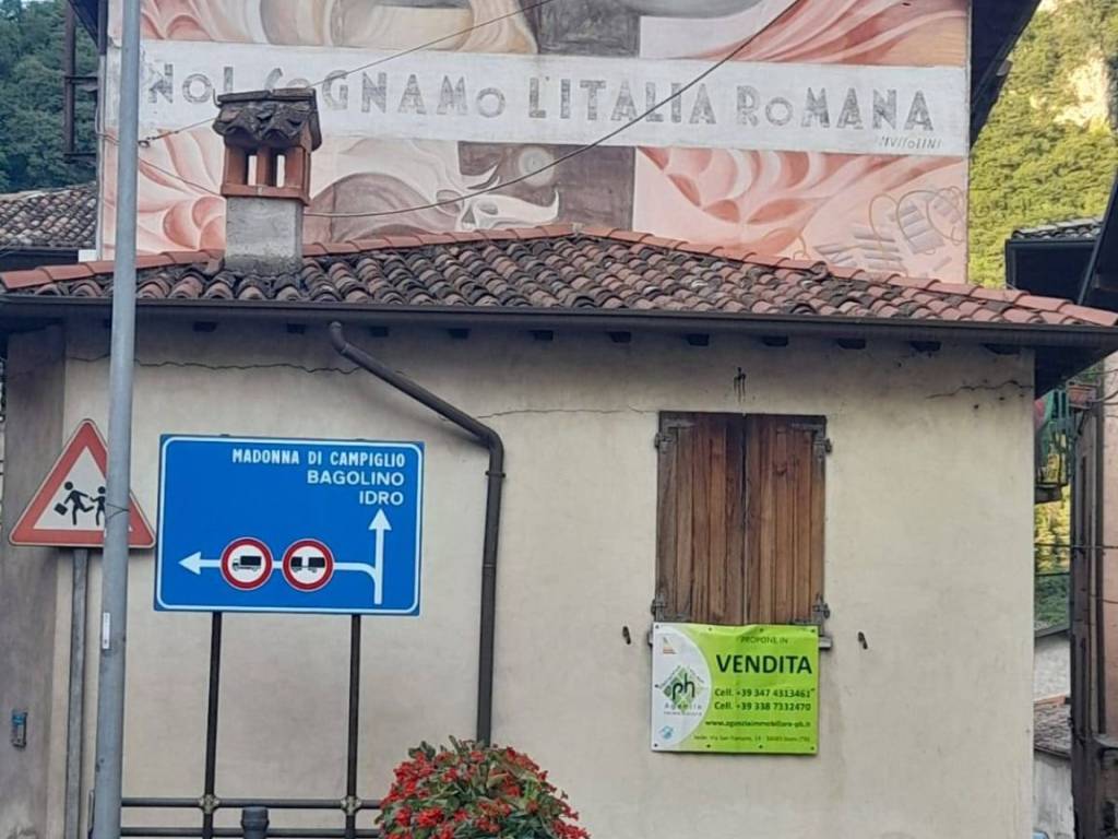 locale di sgombero in vendita a Lavenone
