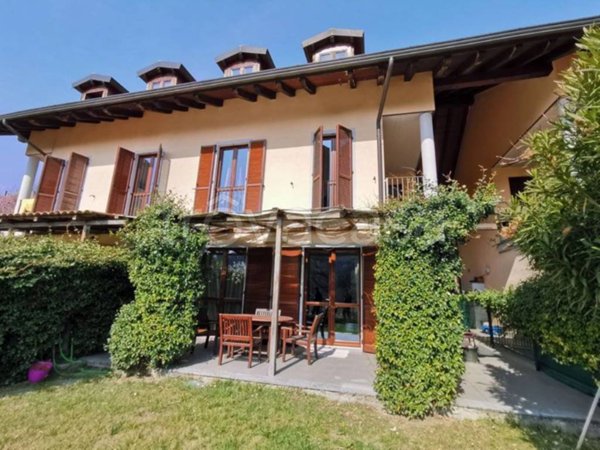 casa indipendente in vendita a Castiglione Torinese