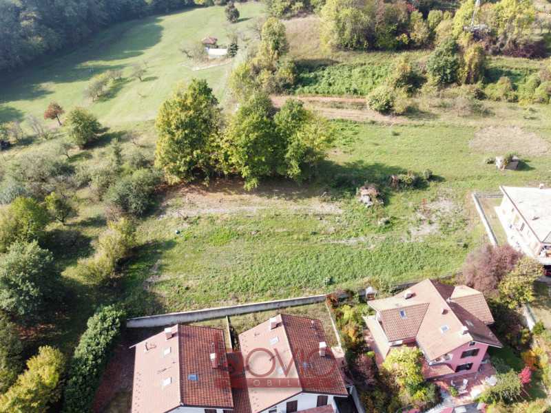 terreno edificabile in vendita a Castiglione Torinese