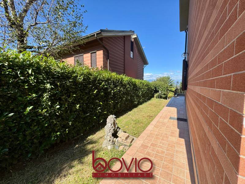 casa indipendente in vendita a Castiglione Torinese