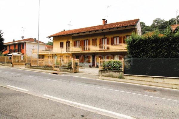 casa indipendente in vendita a Castiglione Torinese