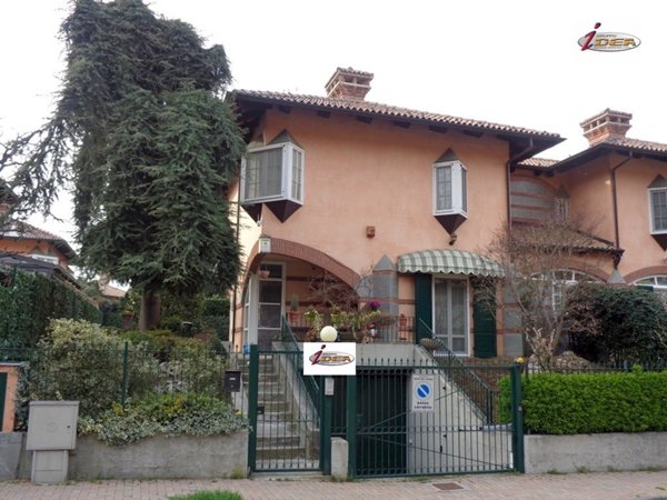 casa indipendente in vendita a Castiglione Torinese