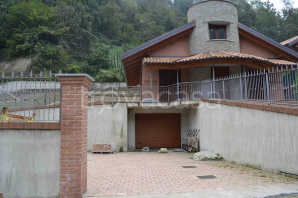 casa indipendente in vendita a Castiglione Torinese