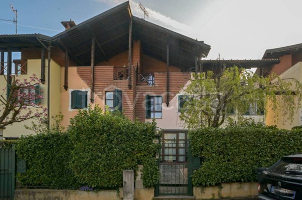 casa indipendente in vendita a Castiglione Torinese
