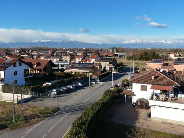 casa indipendente in vendita a Castiglione Torinese