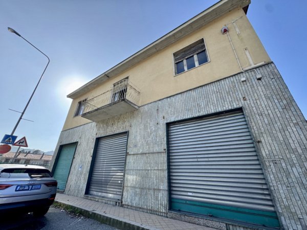 negozio in vendita a Castiglione Torinese