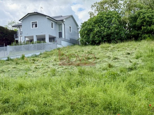 casa indipendente in vendita a Castiglione Torinese