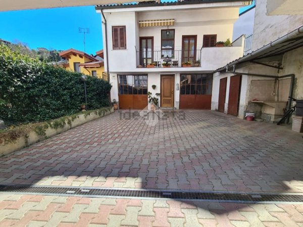 casa semindipendente in vendita a Castiglione Torinese