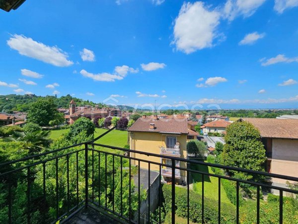 casa indipendente in vendita a Castiglione Torinese