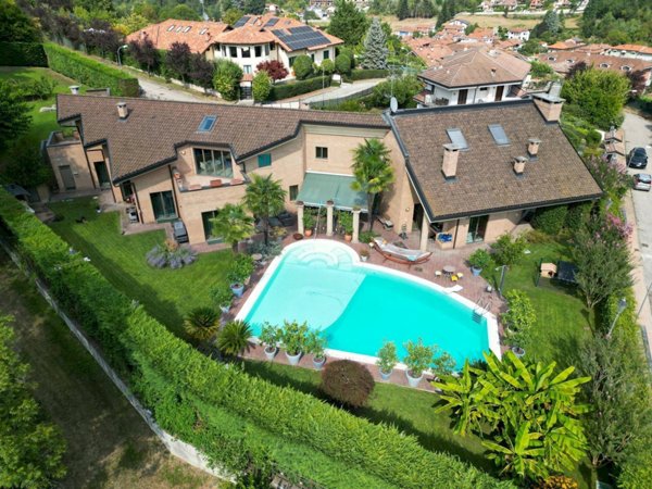 casa indipendente in vendita a Castiglione Torinese
