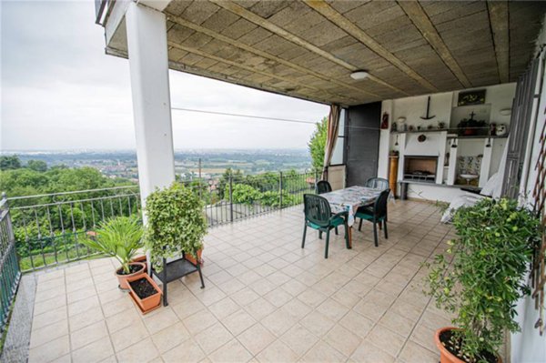 casa indipendente in vendita a Castiglione Torinese