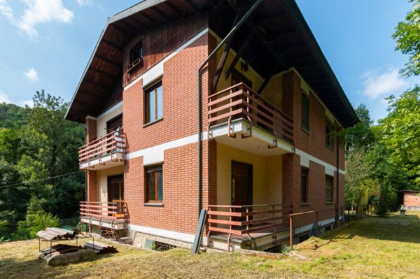 casa indipendente in vendita a Castiglione Torinese