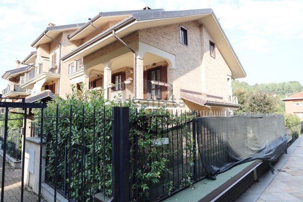 casa indipendente in vendita a Castiglione Torinese