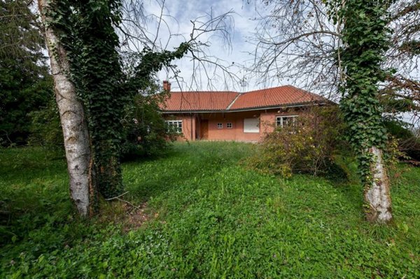 casa indipendente in vendita a Castiglione Torinese in zona Rivodora