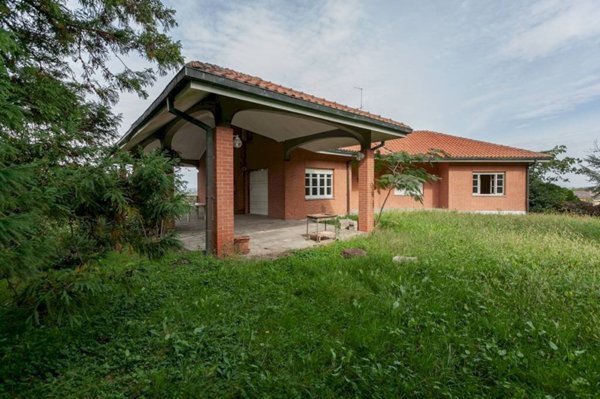 casa indipendente in vendita a Castiglione Torinese