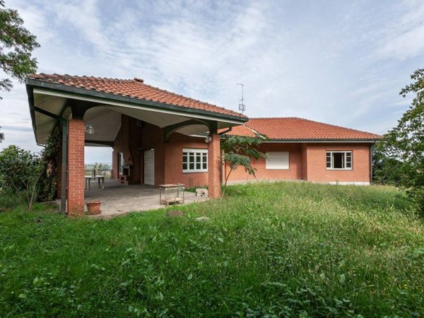 casa indipendente in vendita a Castiglione Torinese