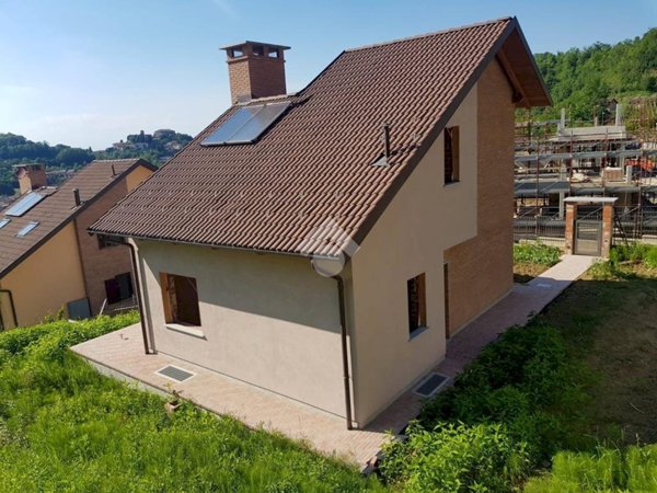 casa indipendente in vendita a Castiglione Torinese