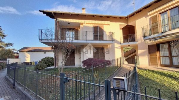 casa indipendente in vendita a Castiglione Torinese