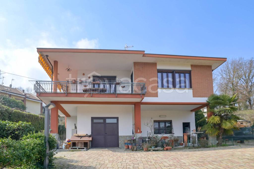casa indipendente in vendita a Castiglione Torinese