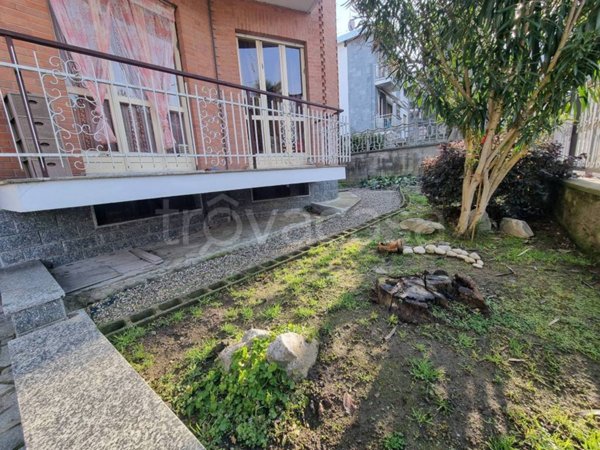 casa indipendente in vendita a Castiglione Torinese