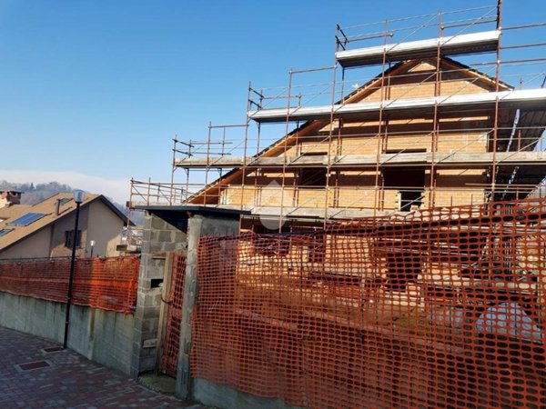 casa indipendente in vendita a Castiglione Torinese