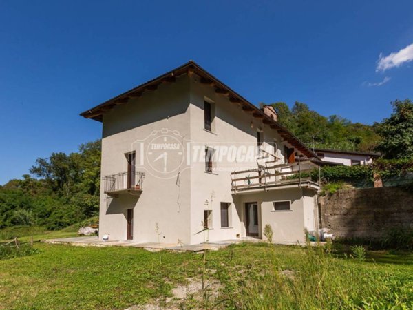 casa indipendente in vendita a Castiglione Torinese