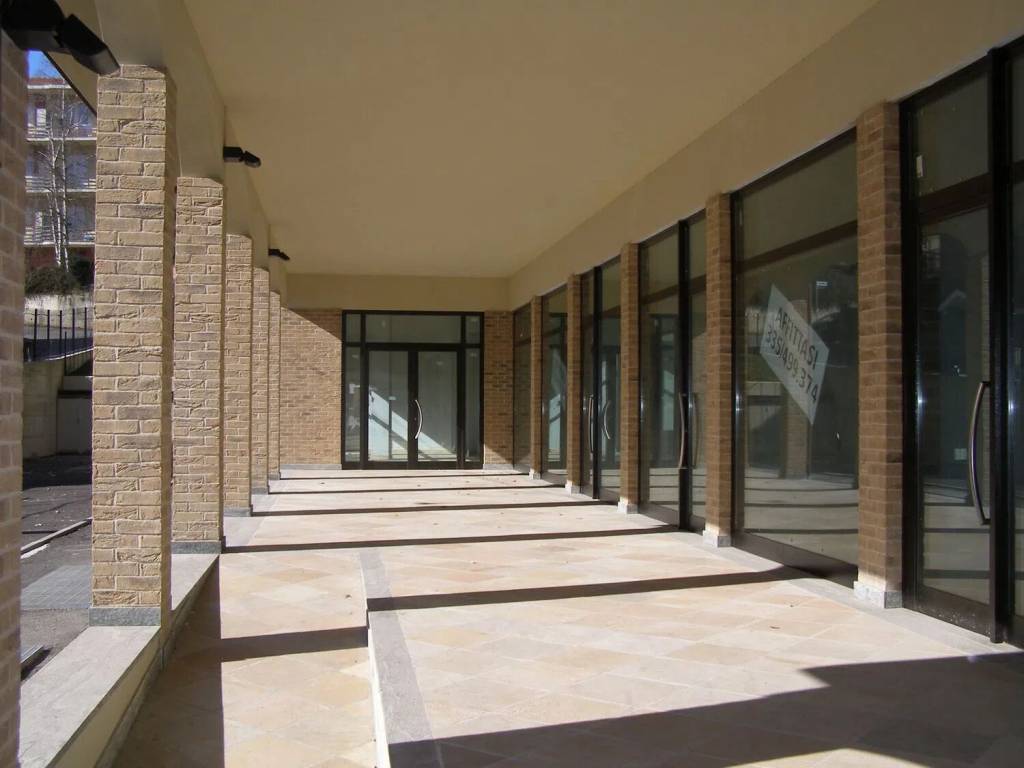 negozio in vendita a Castiglione Torinese