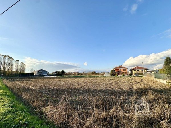 terreno agricolo in vendita a Castiglione Torinese