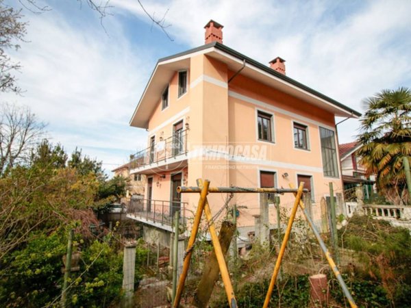 casa indipendente in vendita a Castiglione Torinese