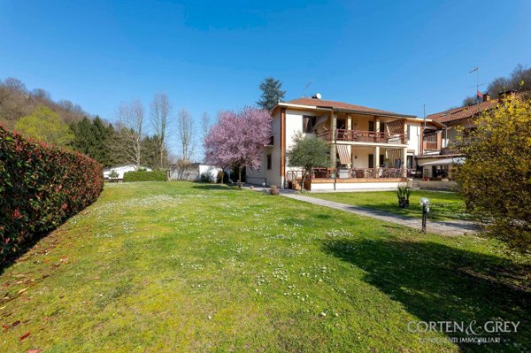 casa indipendente in vendita a Castiglione Torinese