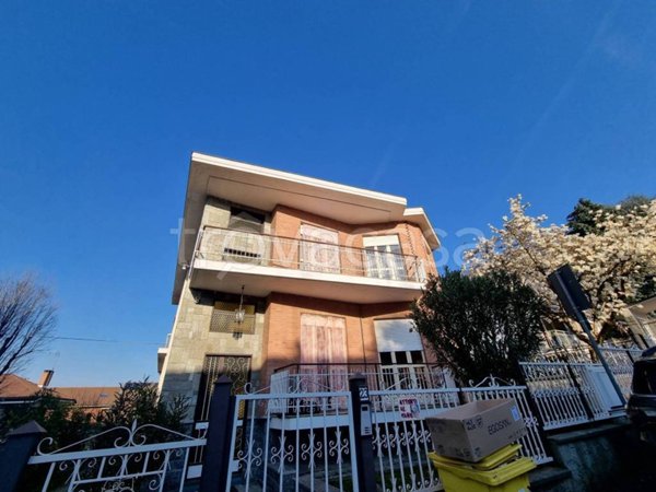 casa indipendente in vendita a Castiglione Torinese