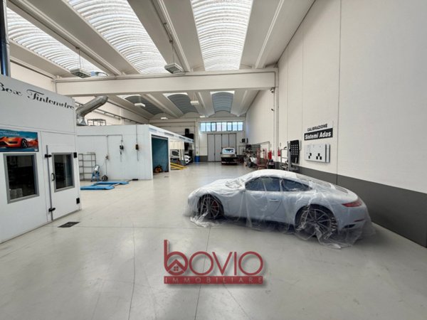 capannone in vendita a Castiglione Torinese